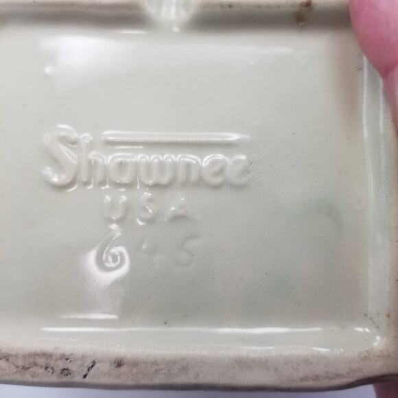 Vintage Shawnee Planter 645, Boy Chicken Basket, Mid Century Succulent Vase - Picture 6 of 6